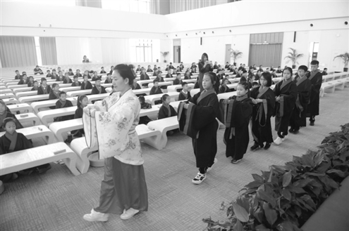 沉浸式体验拜师礼,传承尊师重道的美德